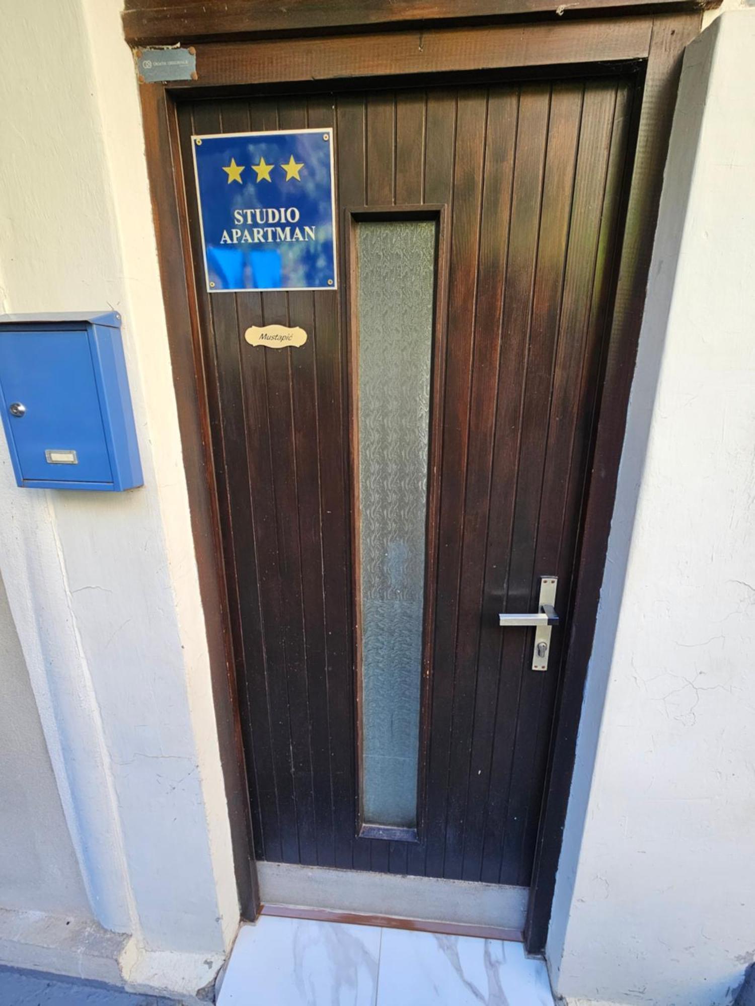 Morska Postelja - Sea Bed Apartment Omis Ngoại thất bức ảnh